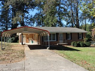 4026 Holiday Ln, Oakwood, GA 30566