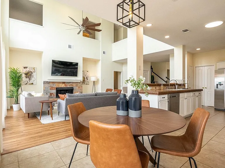 11604 Woodland Way — Photo 8