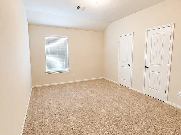 24907 Diamond Ranch Dr — Photo 9