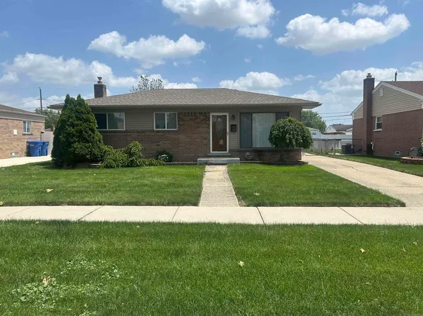31434 Newport Dr, Warren, MI 48088