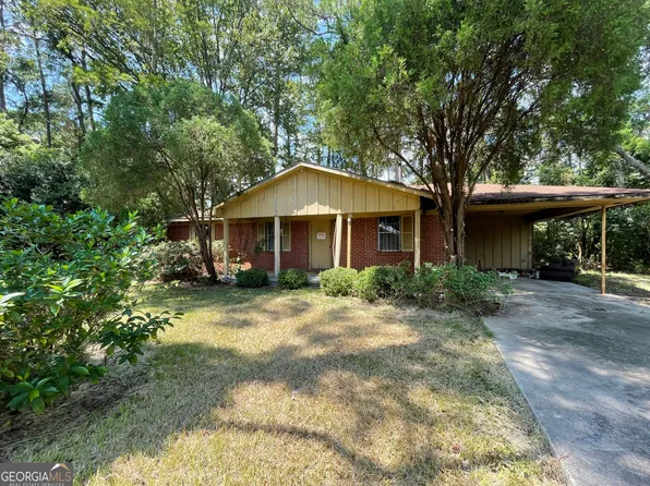 223 Suburban Dr, Brunswick, GA 31520