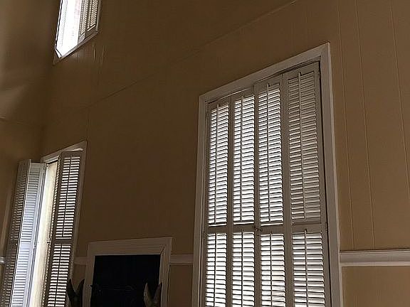 3rd image of 3741 Park Ln