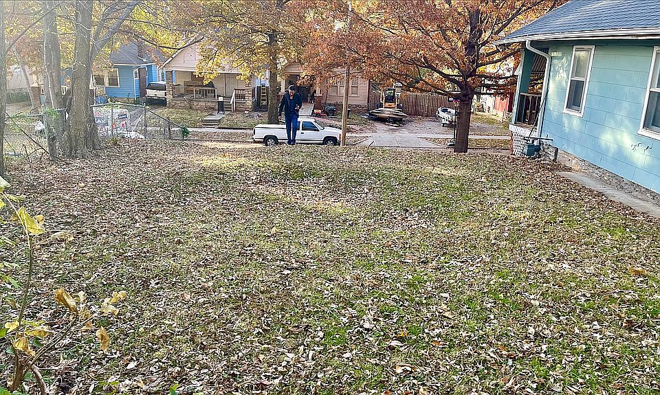 1st image of 4233 Flora Ave