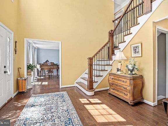 3rd image of 8503 Matthew Maury Ct