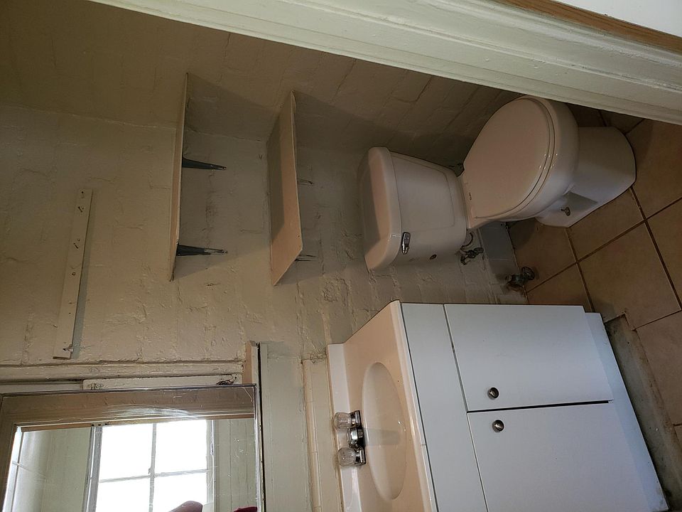 1st image of 66395 Flora Ave APT 4