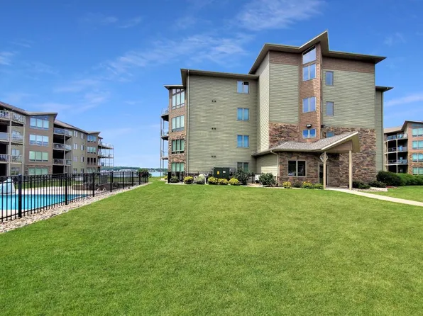 445 240th Ave, Arnolds Park, IA 51331