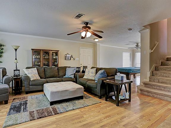 3rd image of 6706 Autumn Thistle Dr