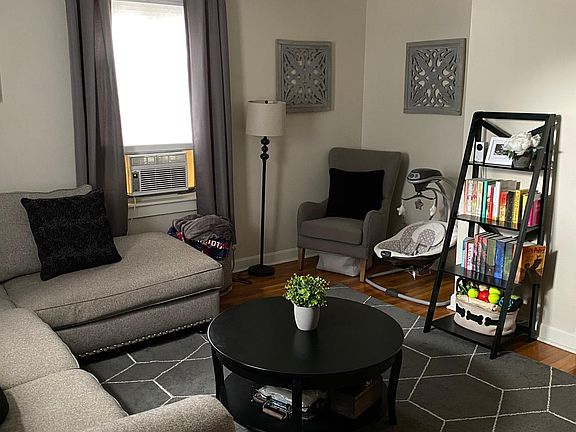 4th image of 40 Bow St #1
