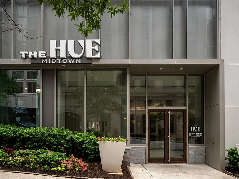The Hue Midtown — Photo 35