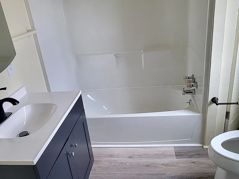 212A Summit St #A — Photo 14