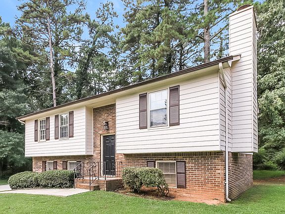 4th image of 80 Belmont Park Ln