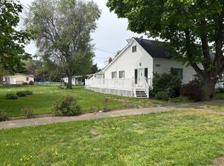 2912 N 1st St, La Grande, OR 97850