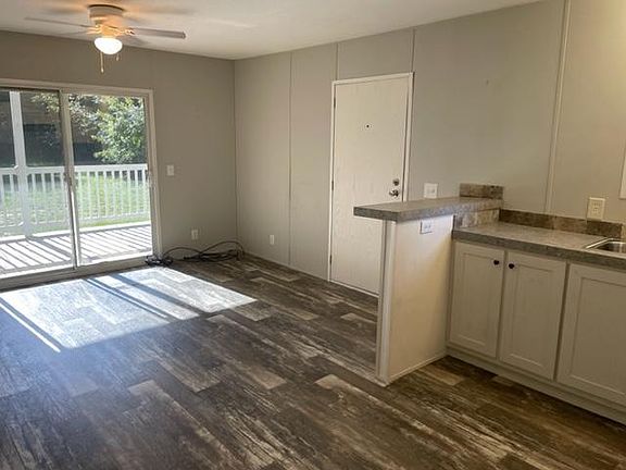 4th image of 5296 Cavalier Dr