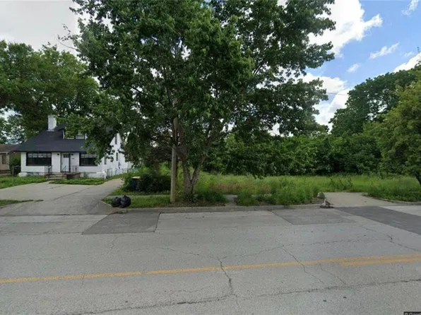 5811 Prospect Ave, Kansas City, MO 64130