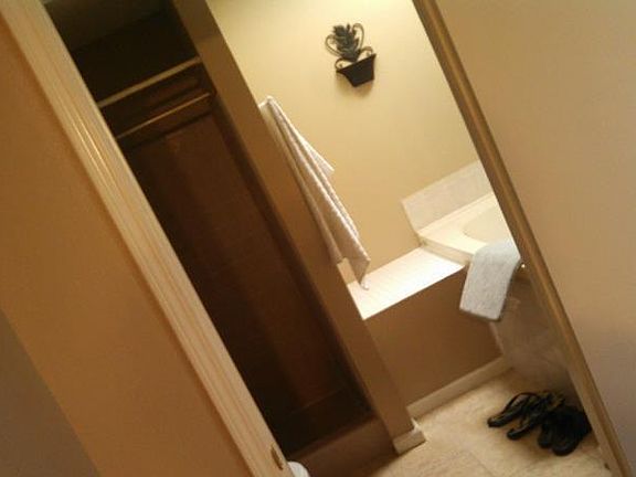 4th image of 4510 N Heron Dr