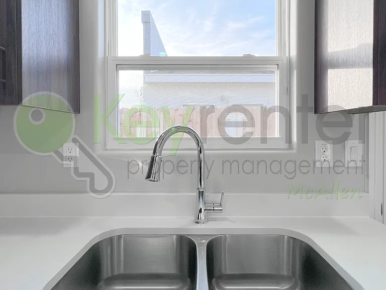 4104 Walnut Ave #4 — Photo 14