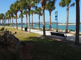 402 Sandpiper Dr #B, Fort Pierce, FL 34950
