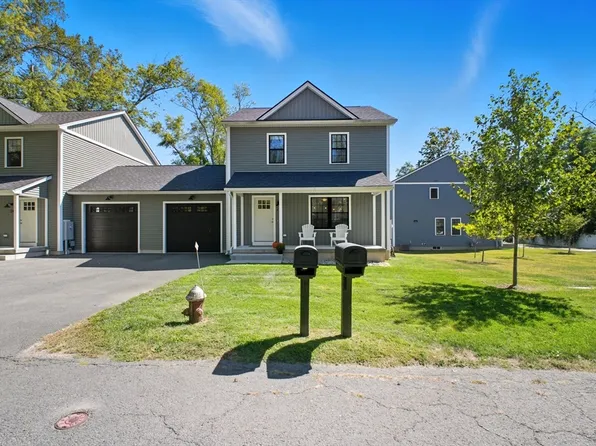 26 Colonial Ave #26, Easthampton, MA 01027