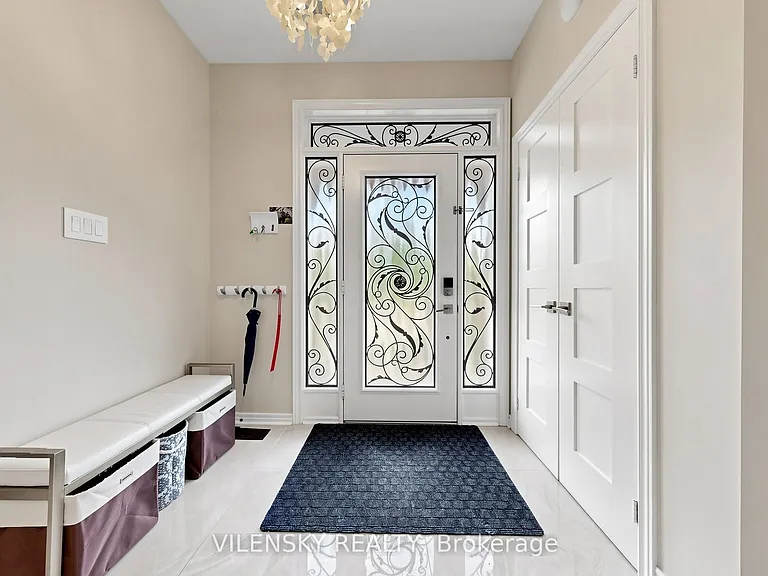 32 Santa Amato Cres — Photo 2