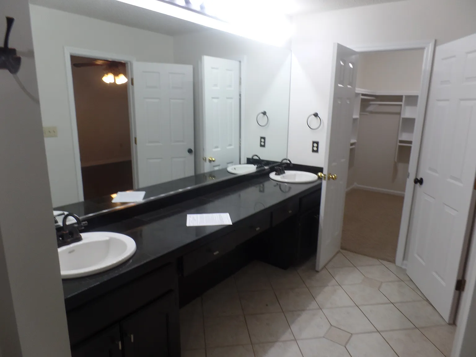 3 bed, 1800 sqft, $1,500 — Photo 2