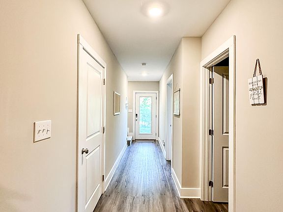 5th image of 21 Cuddington Ln