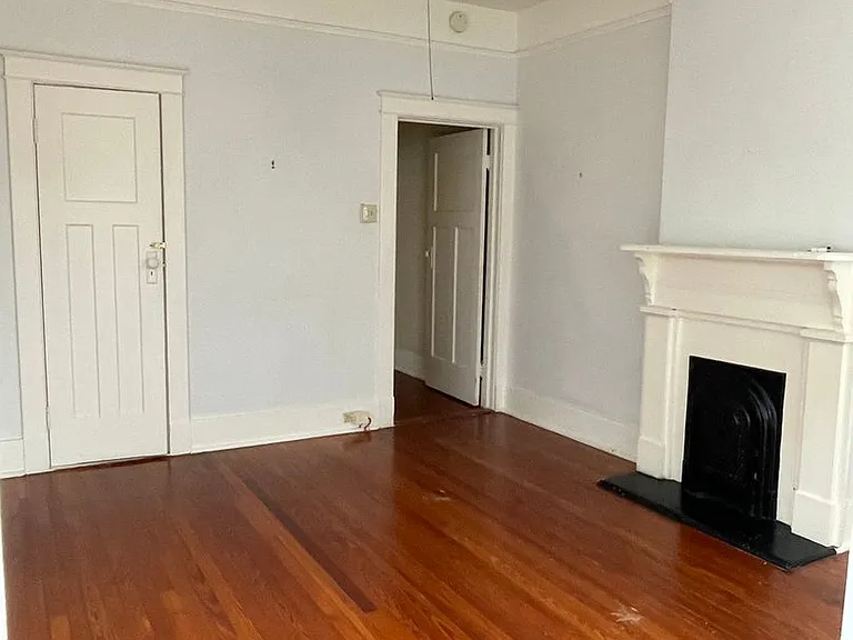 4616 - 4618 Toulouse Street — Photo 18