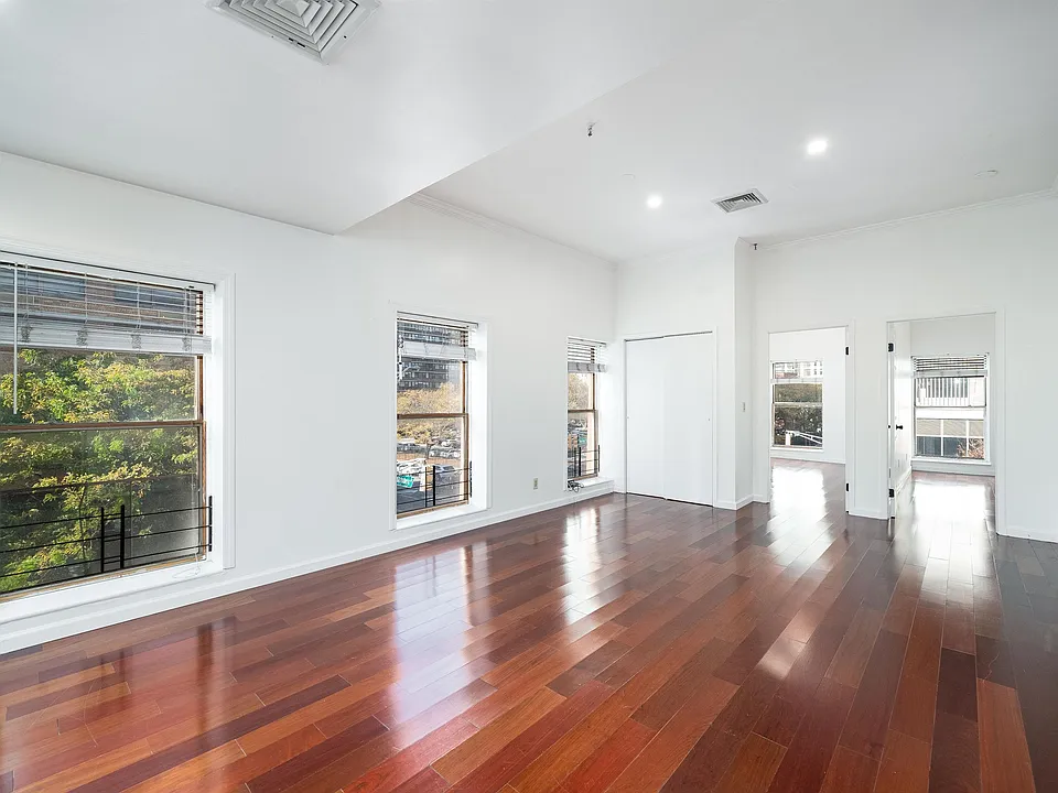 103 Montgomery St #3