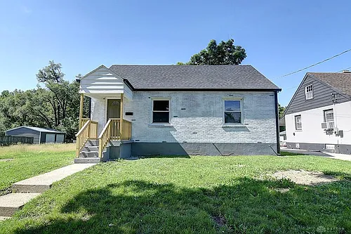 2201 Wilbraham Rd Photo 1