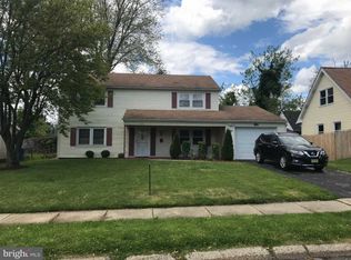 113 Hampshire Ln, Willingboro, NJ 08046