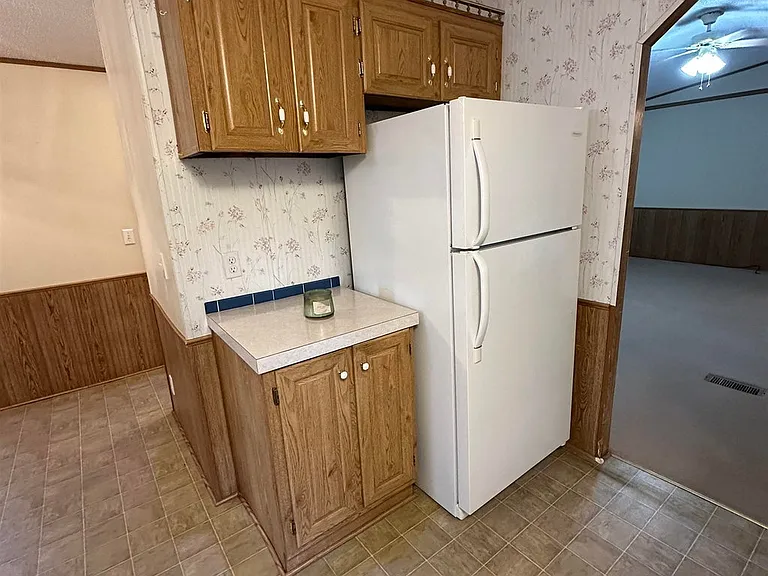 847 Twin Towers Rd — Photo 5