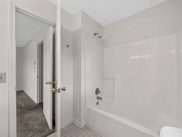 253 Moncrest Dr — Photo 15