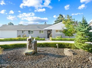 5210 Douglas Dr, Yakima, WA