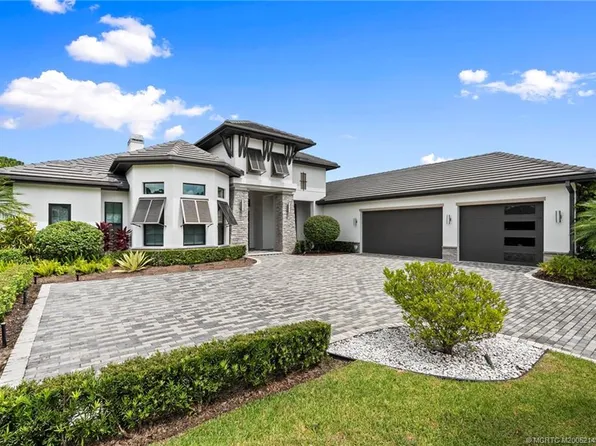 6680 SW Silver Wolf Dr, Palm City, FL 34990