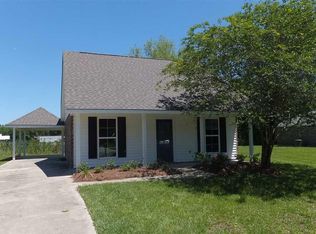 11226 Tracy St, Saint Amant, LA 70774