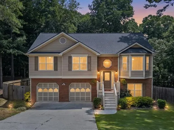 4155 Gables Pl, Buford, GA 30519