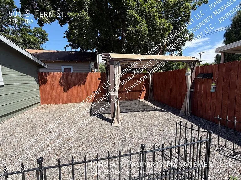 504 S Fern St — Photo 15