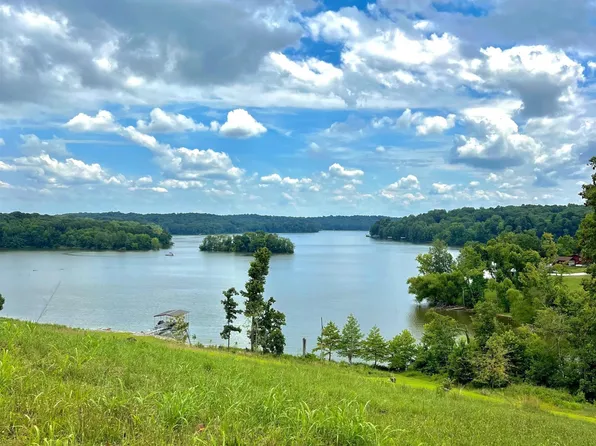 942 Rose Ln #16 & 17, Eddyville, KY 42038