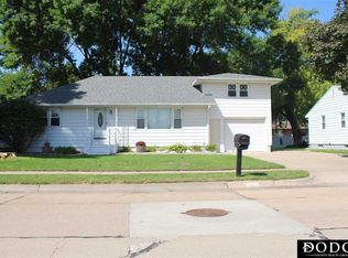 1425 Mayfair Ave, Fremont, NE 68025