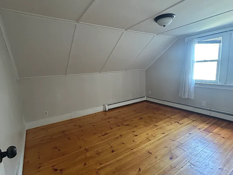 140 Court St #A — Photo 11