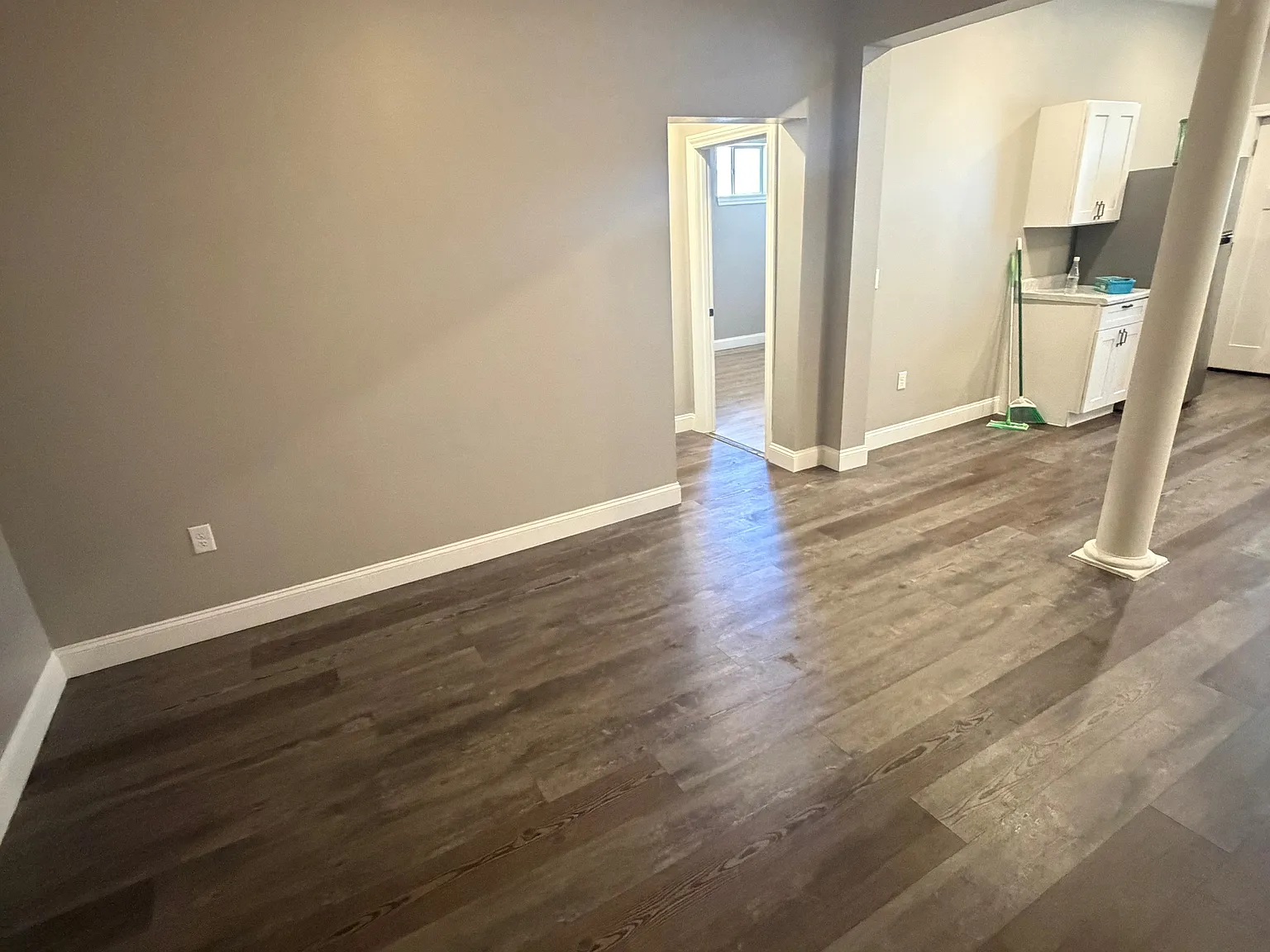 2 bed, 850 sqft, $895 — Photo 3