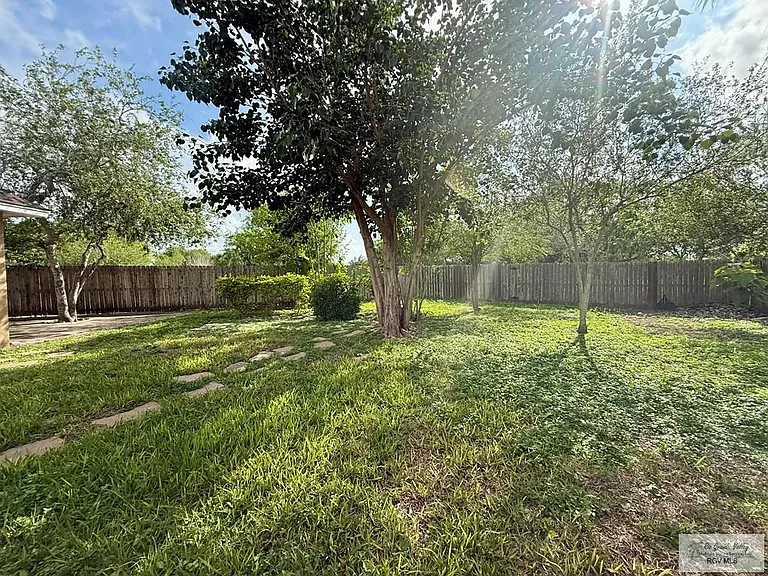 5871 Greenwood Dr — Photo 5