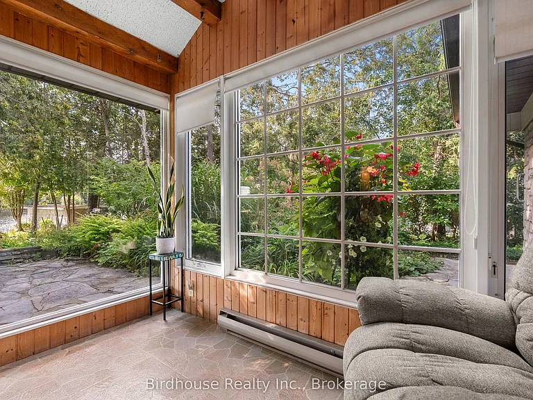 99 Riverside Dr — Photo 6