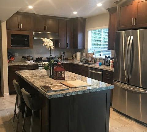 2nd image of 1075 Beaumont Dr
