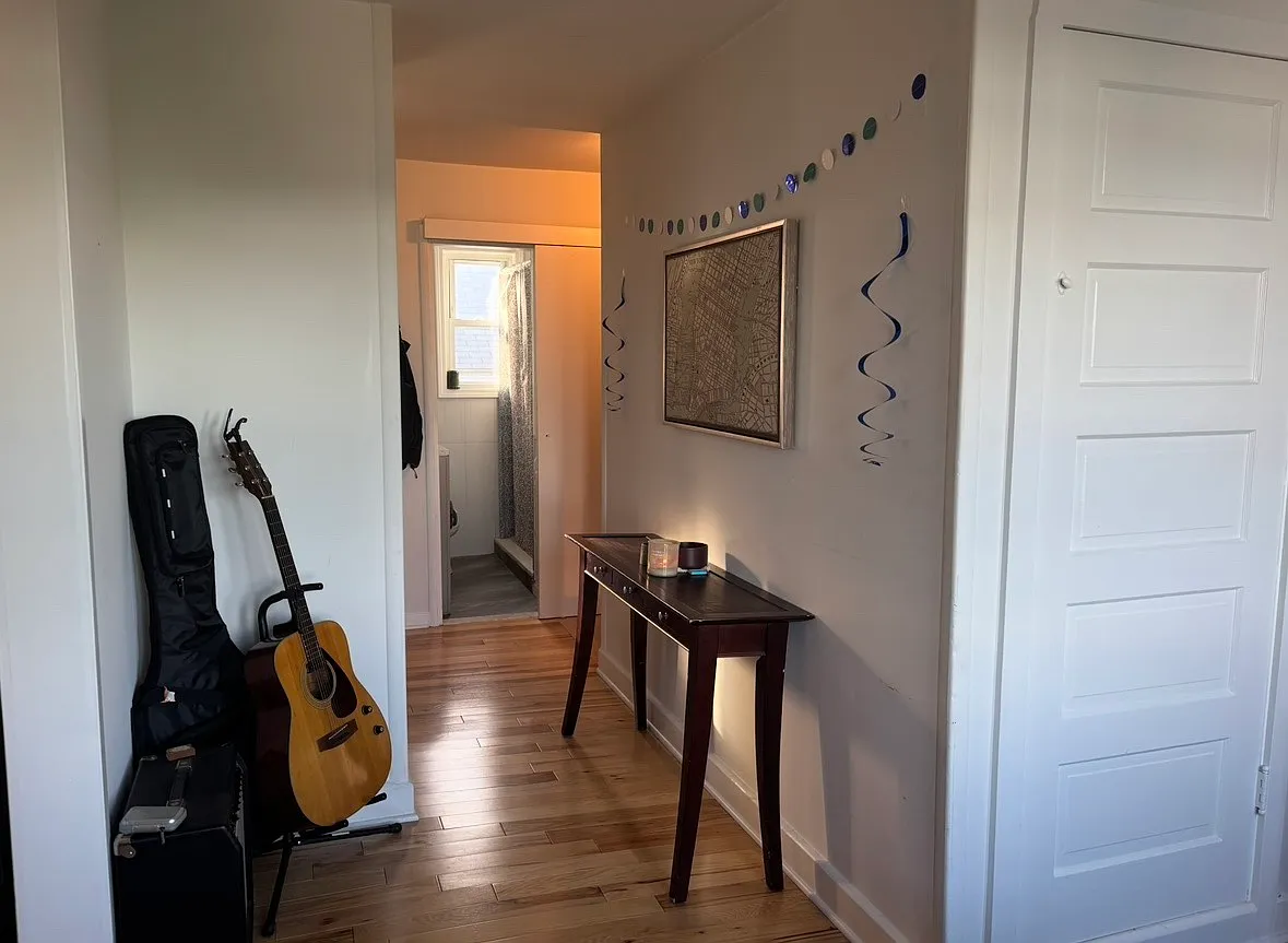 1 bed, 500 sqft, $1,800 — Photo 2