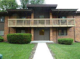 485 Duane Ter APT C3, Glen Ellyn, IL 60137