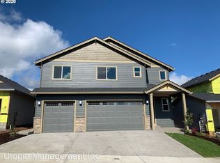 690 E 1st Ave #A, Estacada, OR 97023