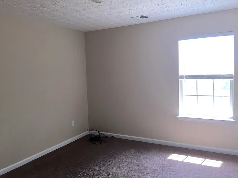 126 Potomac Dr — Photo 16
