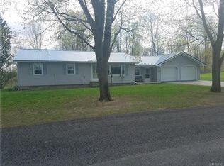 25 Highland Ave, Silver Springs, NY 14550