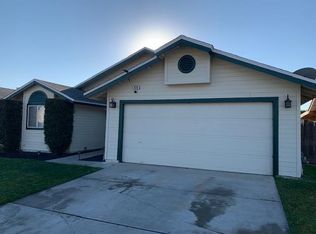 428 Sablan Ave, Firebaugh, CA 93622