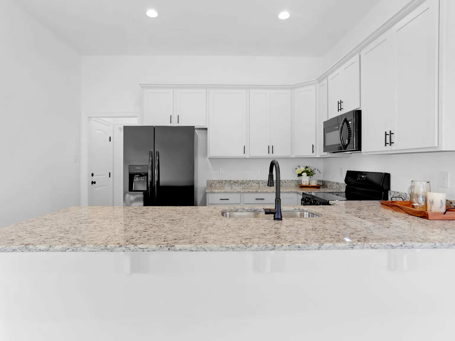 4 bed, 1516 sqft, $1,900 — Photo 4
